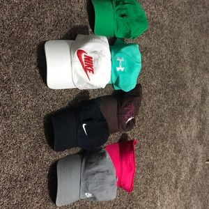 Adjustable caps and visor